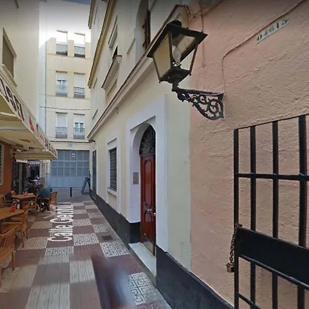 Apartamento En Pleno Centro De Cadiz Con Parking Economico Extérieur photo